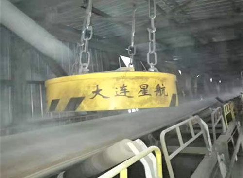 悬掛式電(diàn)磁除铁器